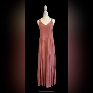 Splendid. Coral / pink color spaghetti strap maxi dress. Size S